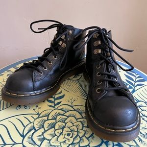 Dr. Martens 8A32 Vintage Made in England sz7